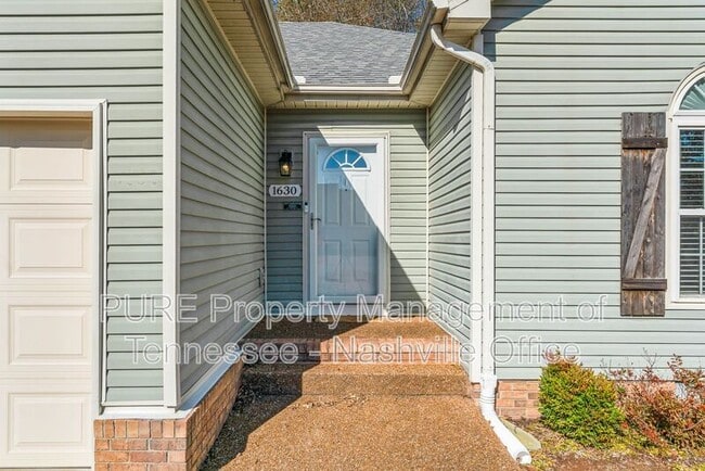 Building Photo - 1630 Lillian Cir