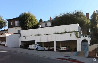 Building Photo - 10974 Strathmore Drive
