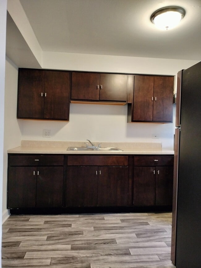 Building Photo - 7910 S Muskegon Ave