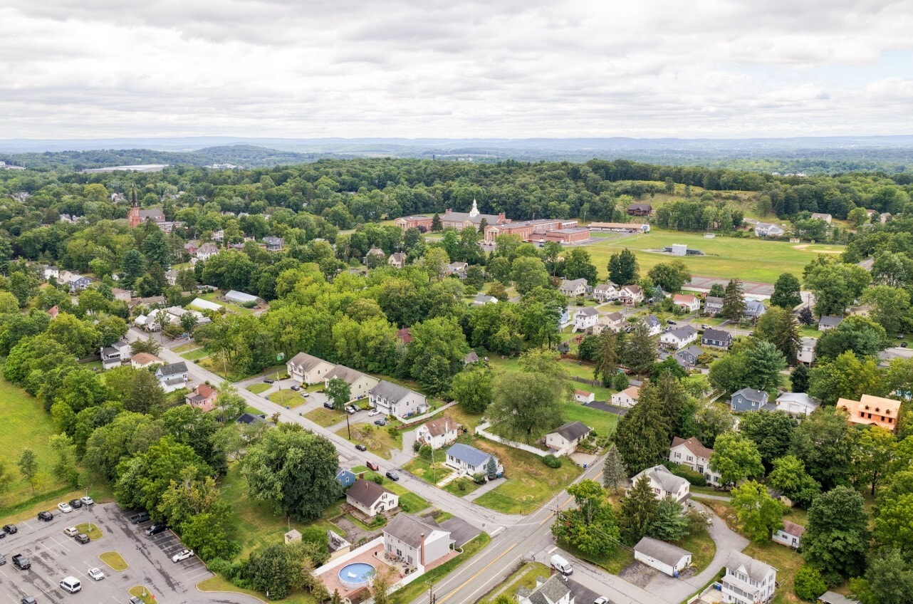 Building Photo - 155 Montgomery St