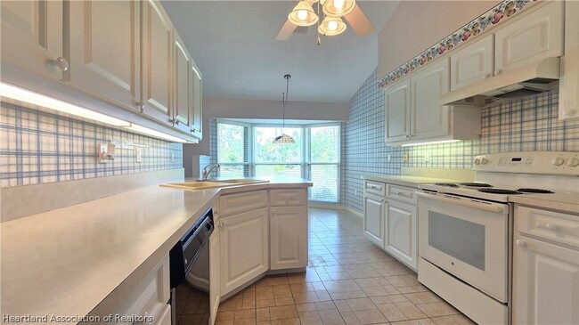 Building Photo - 4402 Duffer Loop