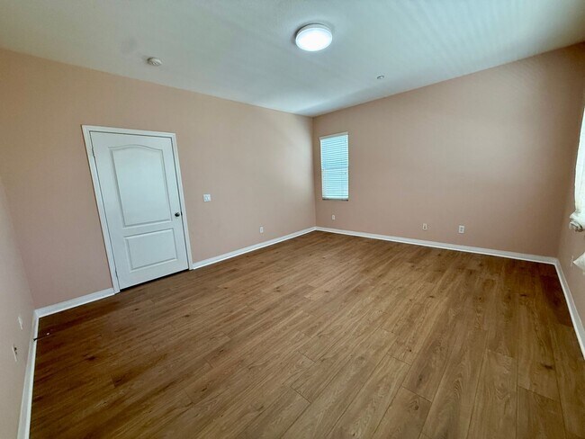 Building Photo - 17023 Ralphs Ranch Rd