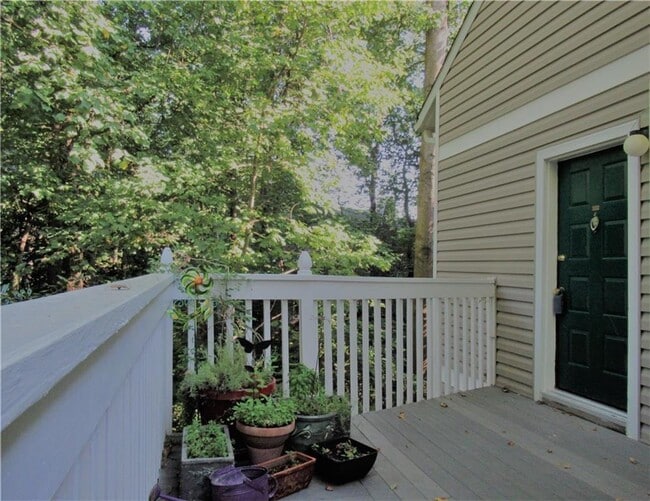 Building Photo - 1503 Wynnes Ridge Cir SE