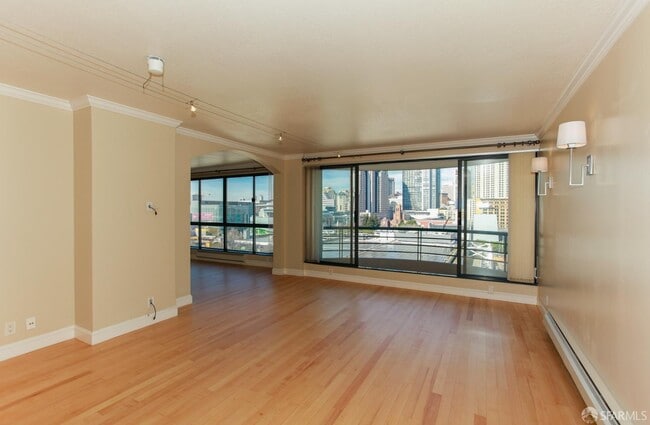 Building Photo - 300 3rd St