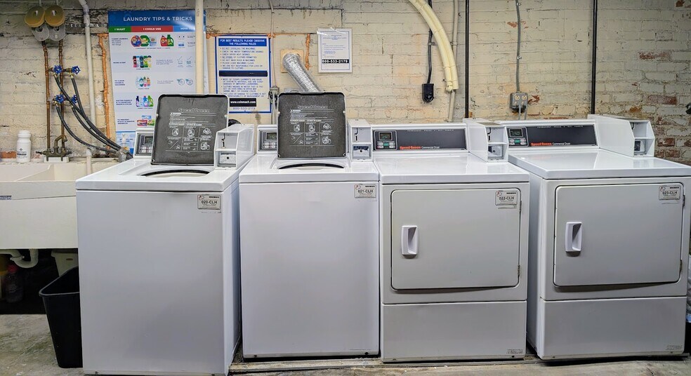 Basement laundry - 5523 Ellsworth Ave