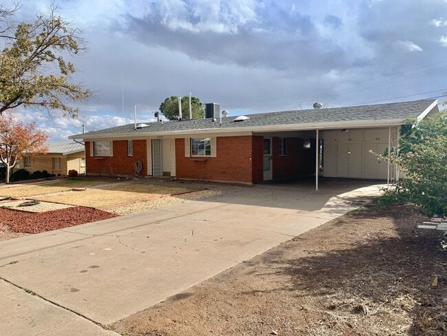 Building Photo - 3500 Hercules Ave