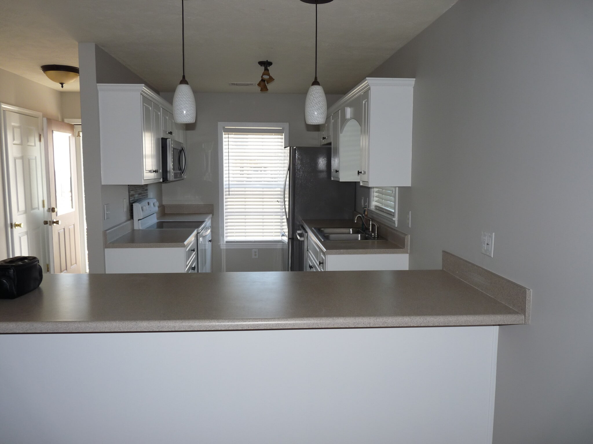 Kitchen - 136 Portofino Ln SW
