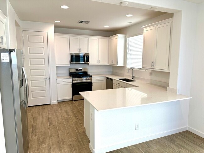 Building Photo - Amazing NEWER Lennar home in Hawes Crossing