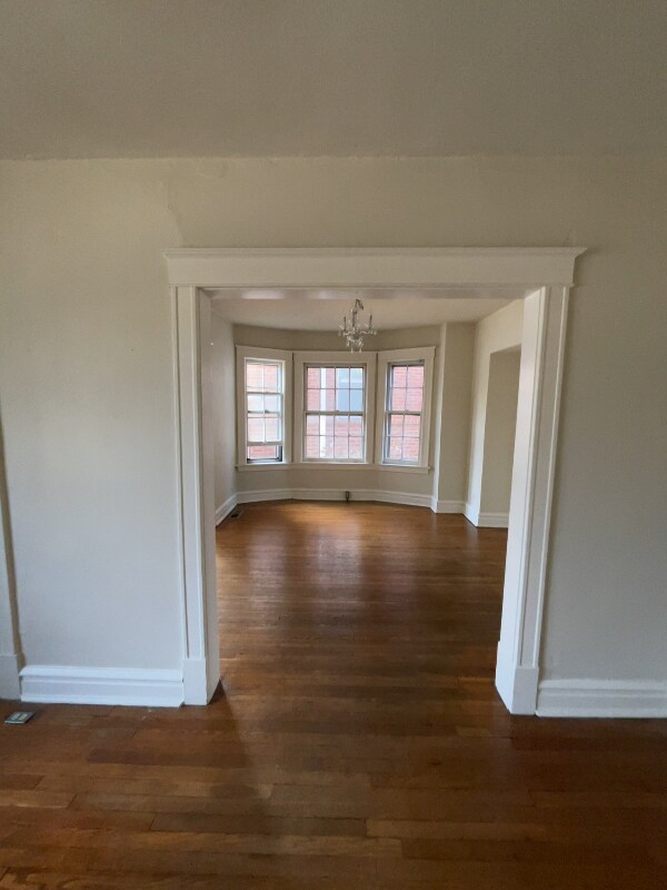 Building Photo - 915 De Mun Ave
