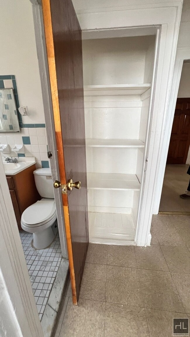 Building Photo - REMSEN AVENUE