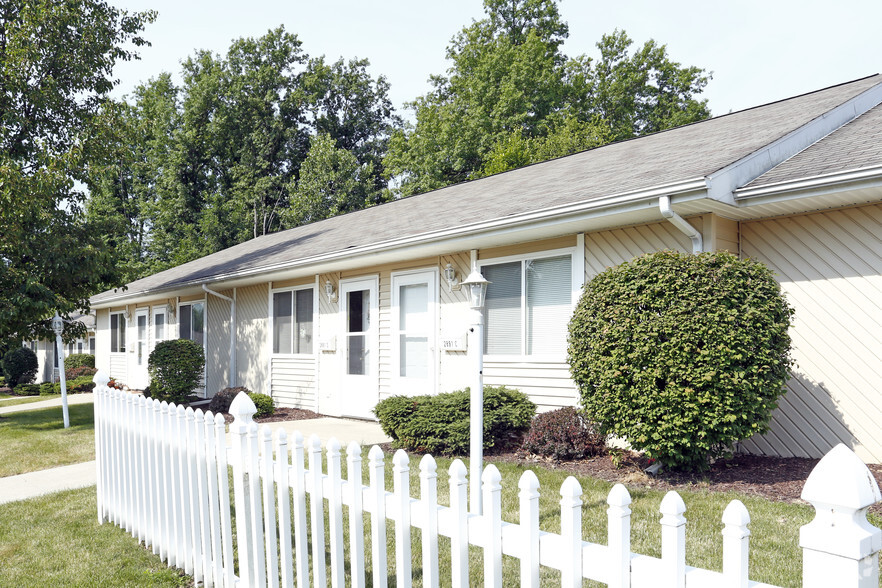 Primary Photo - Bridgedale Terrace Apartments