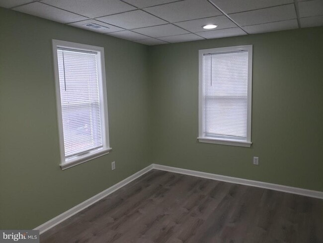 Building Photo - 417 S Washington St