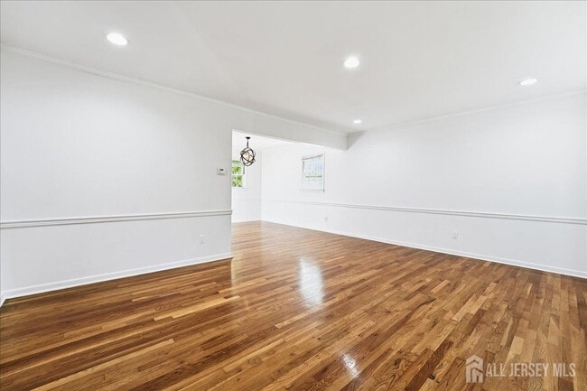 Building Photo - 35 Brooktree Rd