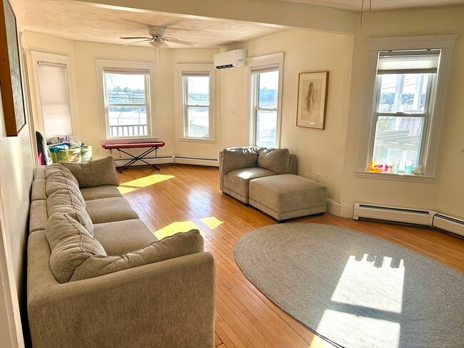 Building Photo - 46 Lombard Terrace