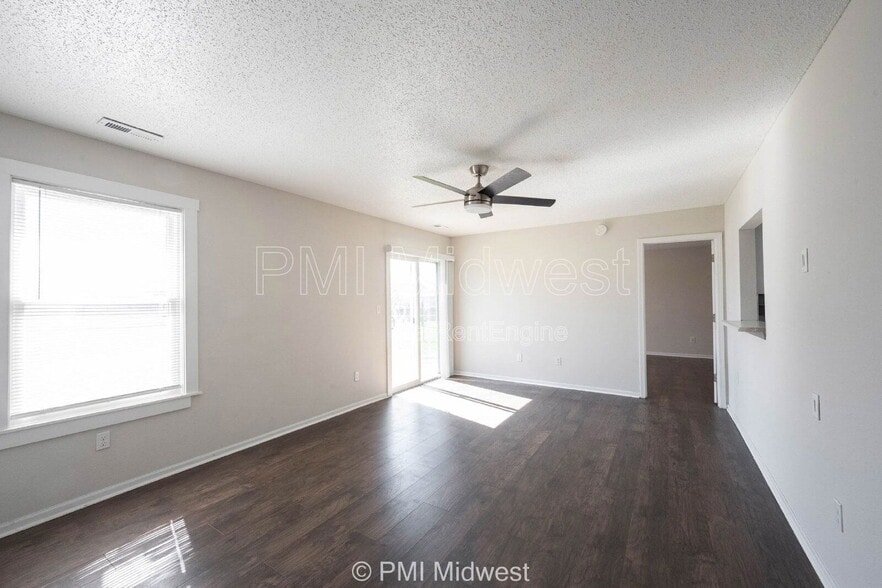 Building Photo - 1817 Austin Rd