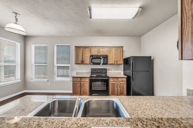 Building Photo - AUGUST 2026 MOVE IN!  Great 4 Bedroom 4 Bathroom Home