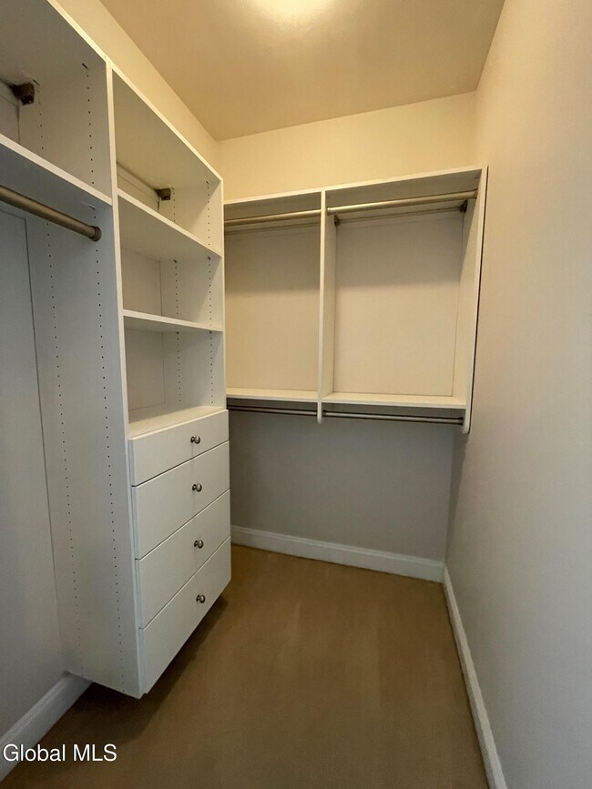 Building Photo - 130 Excelsior Ave