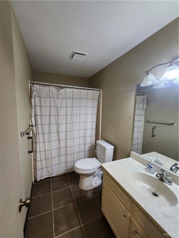 Building Photo - 14 Toronto Ave