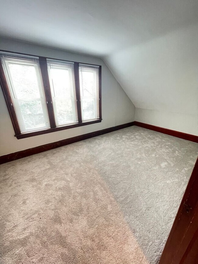 Building Photo - AVAILABLE NOW - 2 Bedroom, 1 Bath Brand ne...