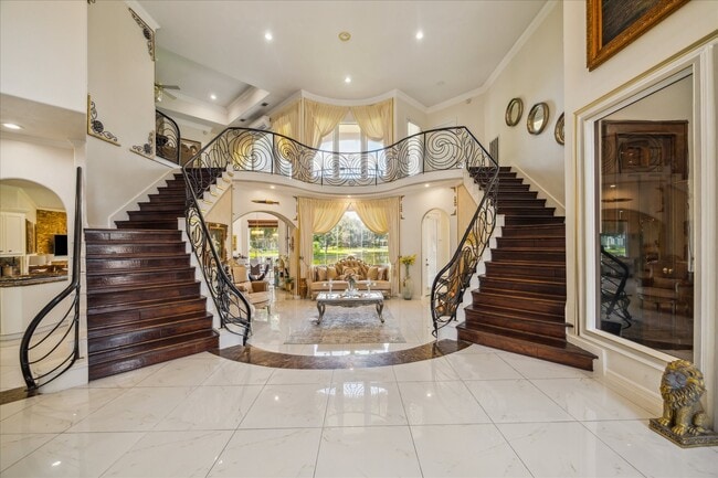 Building Photo - 14 Lake Mist Ct