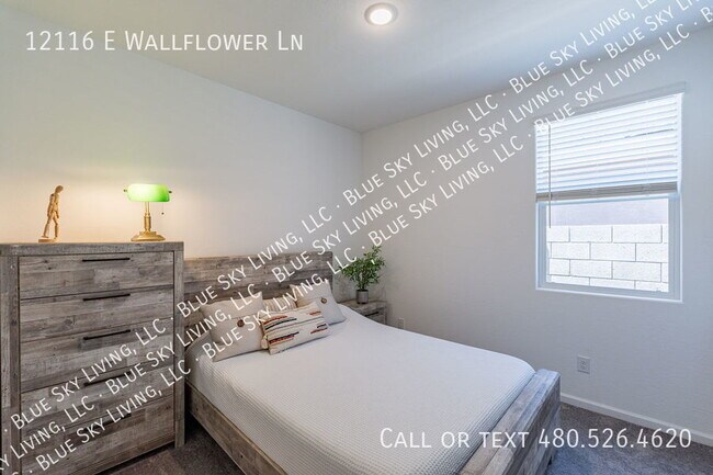 Building Photo - 12116 E Wallflower Ln