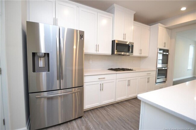 Building Photo - 1248 Channing Park Cir
