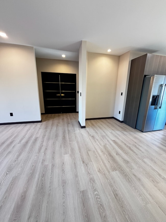 Building Photo - 751 Spire Bnd