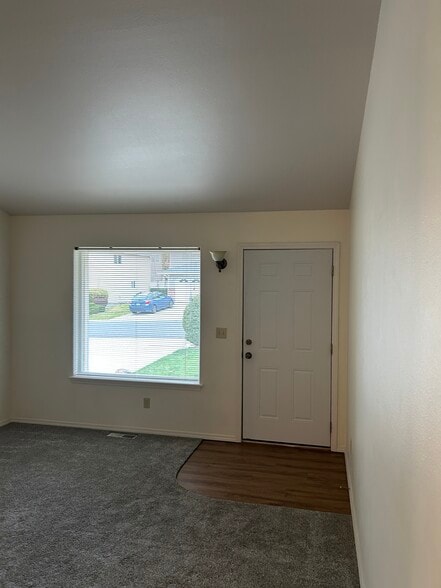 Building Photo - 4210 Nola Loop Rd