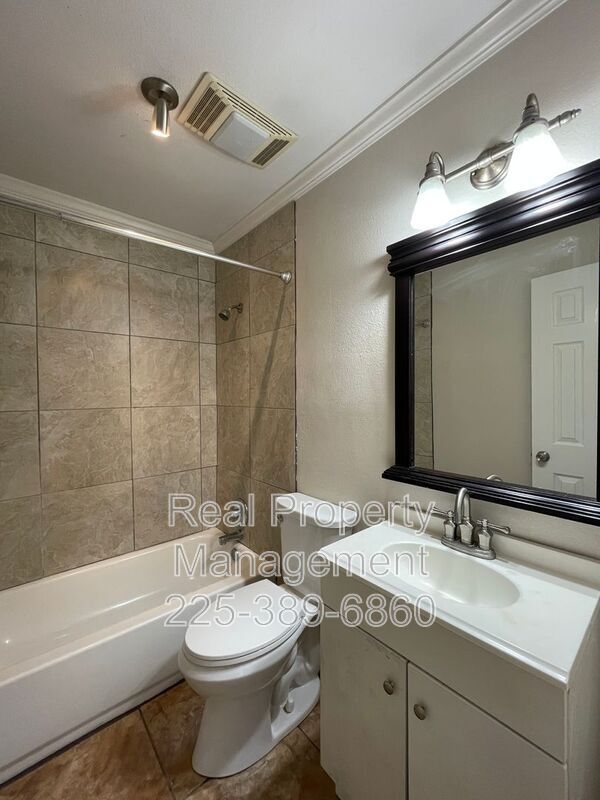 Building Photo - 7921 Greenwell St