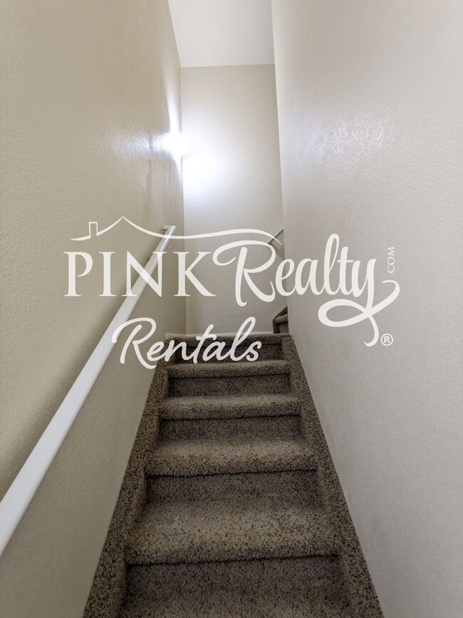 Building Photo - 4853 Pearl Kite View