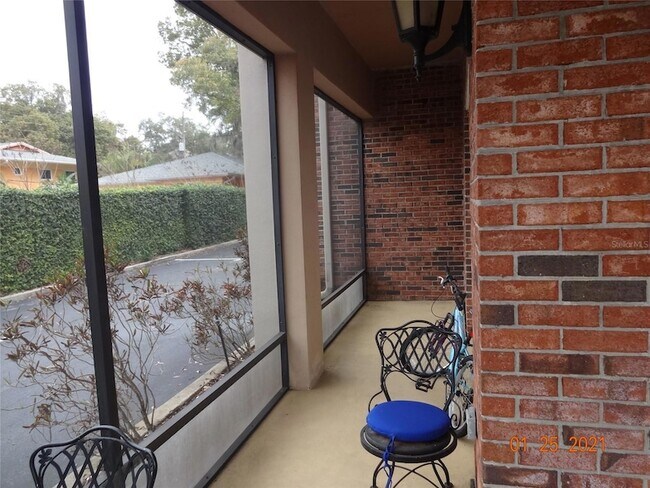 Building Photo - 1144 Delaney Ave