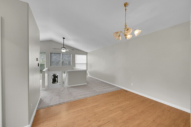 Building Photo - $2,445, 4 bed, 2.5 bath, located in Englewood