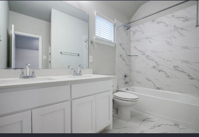 Building Photo - 4184 Curtiss Dr