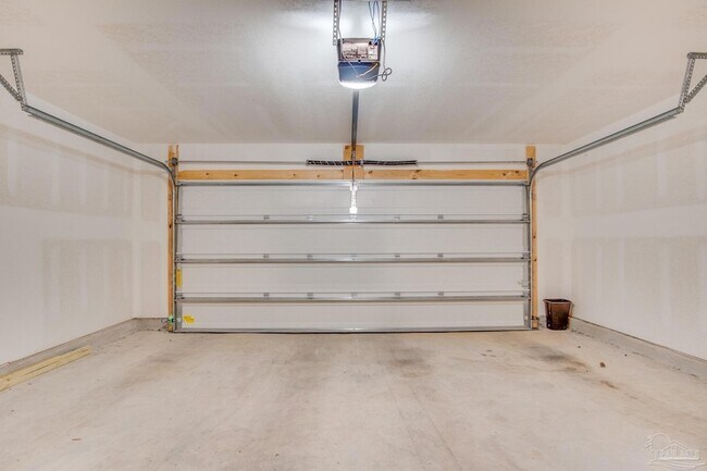 Building Photo - 4383 White Cedar Ct