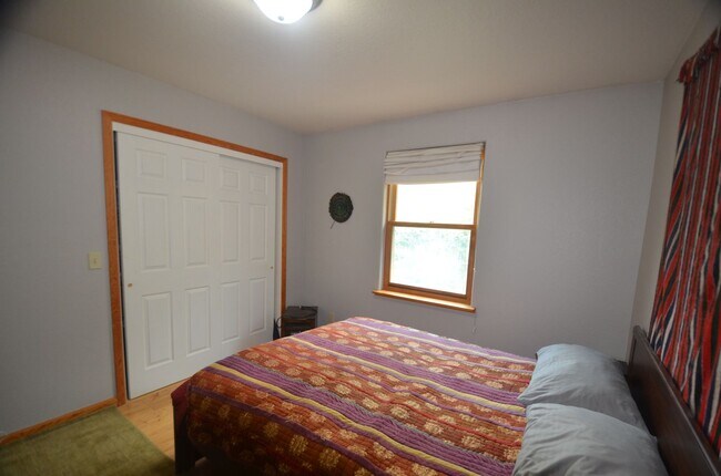 Building Photo - Placer Valley! 3bed/2.5 bath! Garage! 20 m...