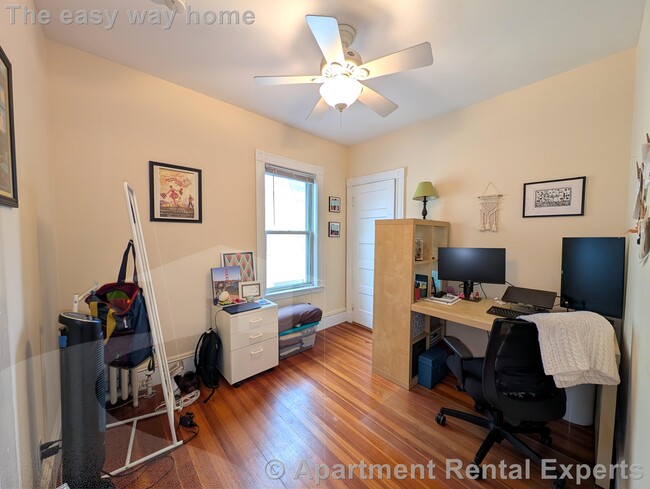 Building Photo - 80 Pearson Rd