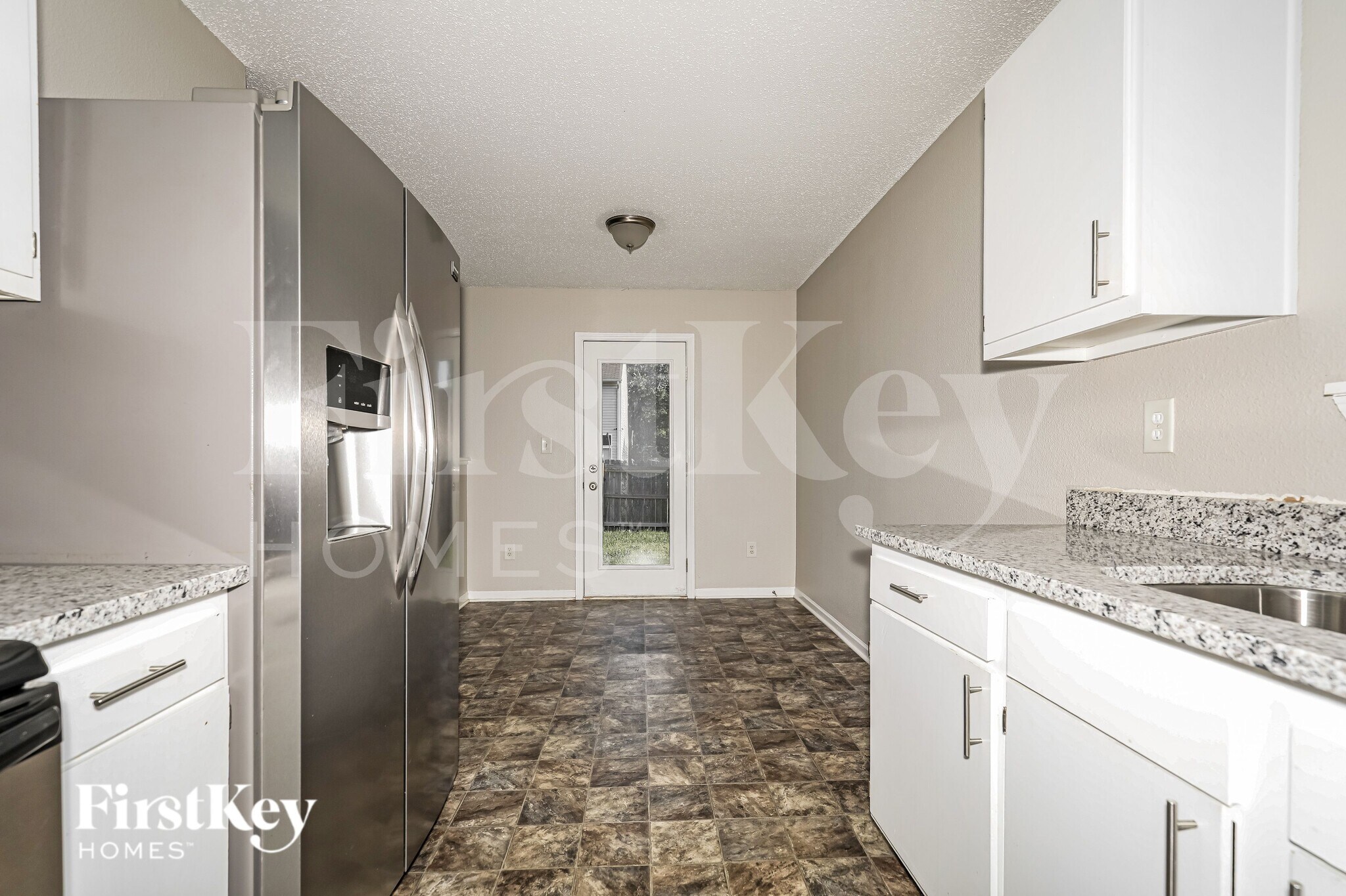Building Photo - 9762 Trail Dr