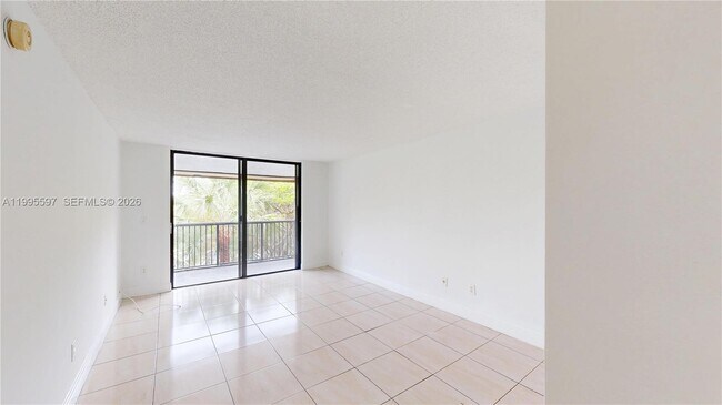 Building Photo - 14201 N Kendall Dr