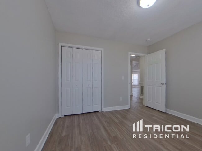 Building Photo - 92 Providence Plantation Cir