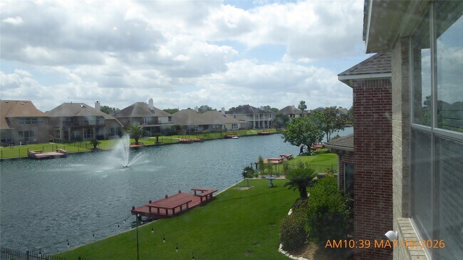 Building Photo - 10142 Lazy Lagoon