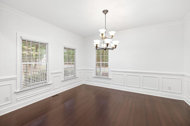 Building Photo - *Charming Farmhouse Style Retreat in Youngsville*