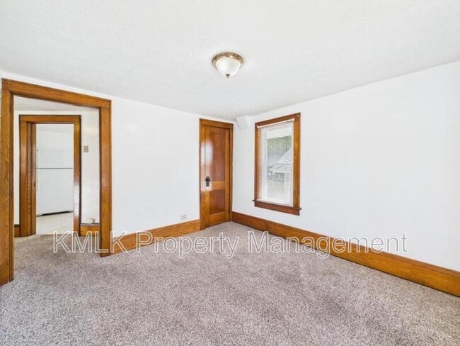 Building Photo - 117 Hazelwood Ave