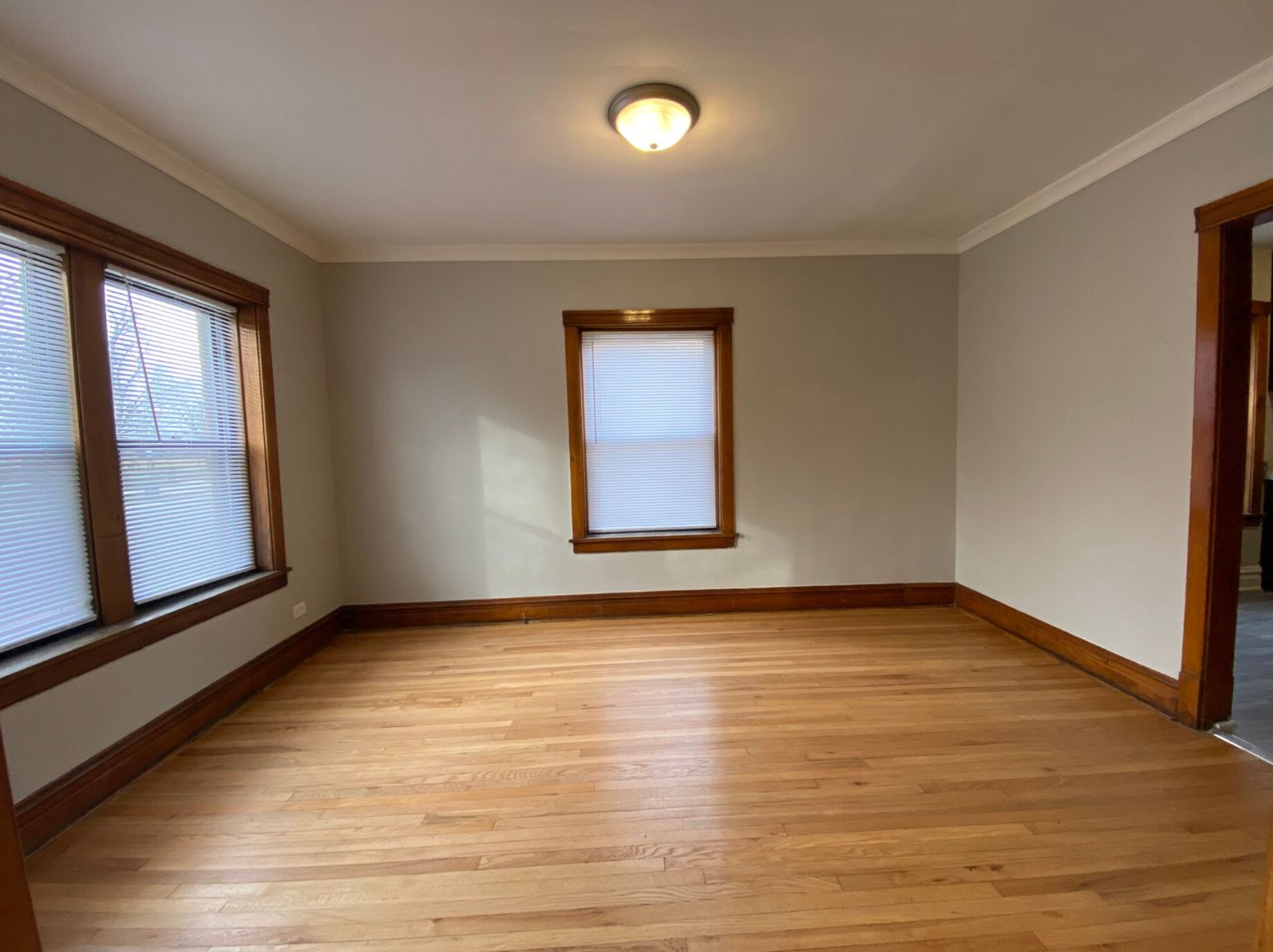 Building Photo - 2609 N Kostner Ave