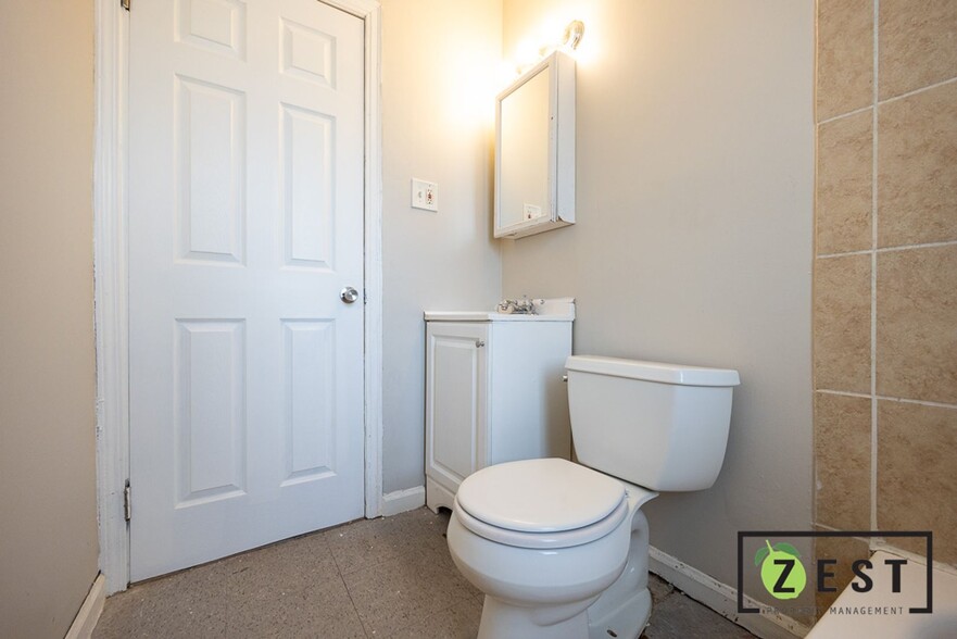 Building Photo - OPEN HOUSE SATURDAY APRIL 26TH 12-12:30PM!...