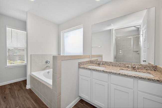 Building Photo - 2348 Mooneye Ct
