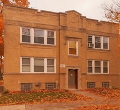 Building Photo - 3909 N Lamon Ave