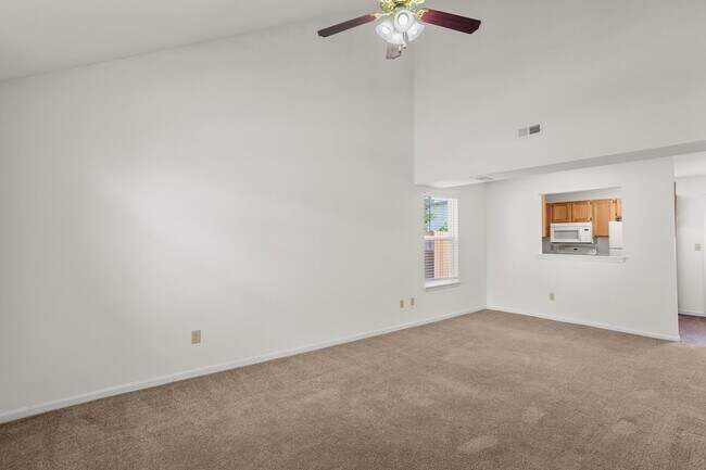 Building Photo - 2412-2414 Calder Ct.