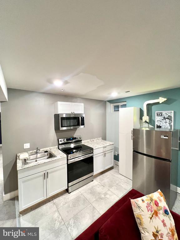 Building Photo - 4563 Shakespeare Cir