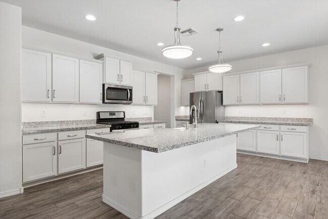 Building Photo - Beautiful newer-build home located in the highly desirable East Mesa area in Eastmark. - 55+ Comm...