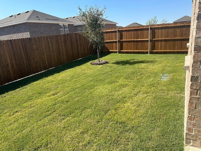 Building Photo - 4423 Marigold Dr